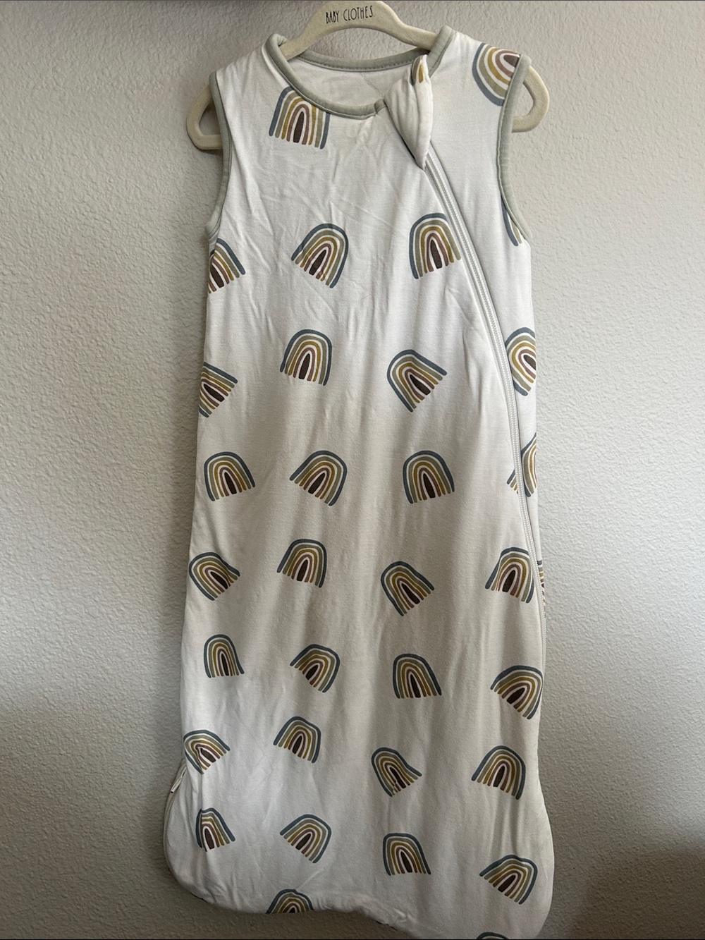 Kyte BABY Cream Sleep Sack with Mustard and Gray Rainbow Print